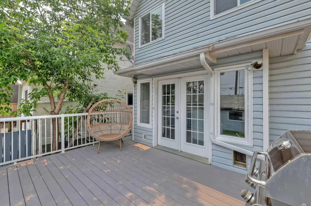 2622 24a Street SW Calgary AB T3E 1W3