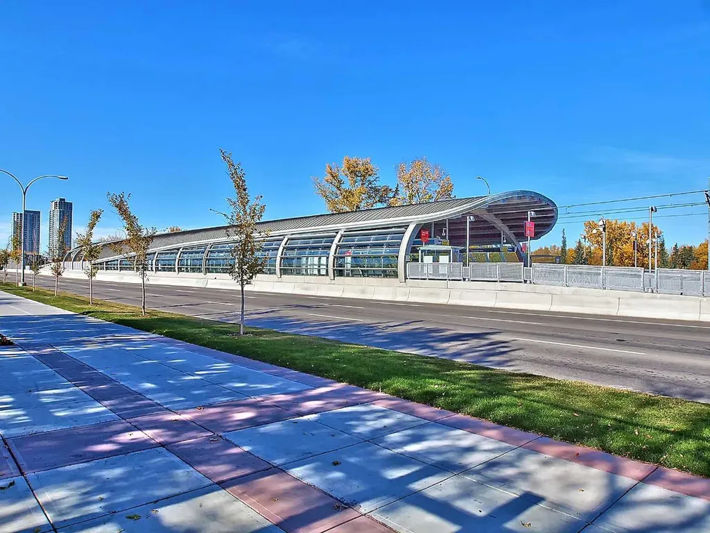 2622 24a Street SW Calgary AB T3E 1W3