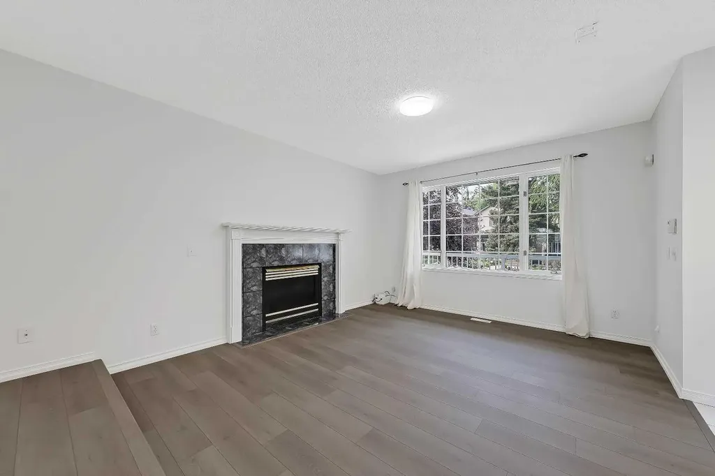 2622 24a Street SW Calgary AB T3E 1W3