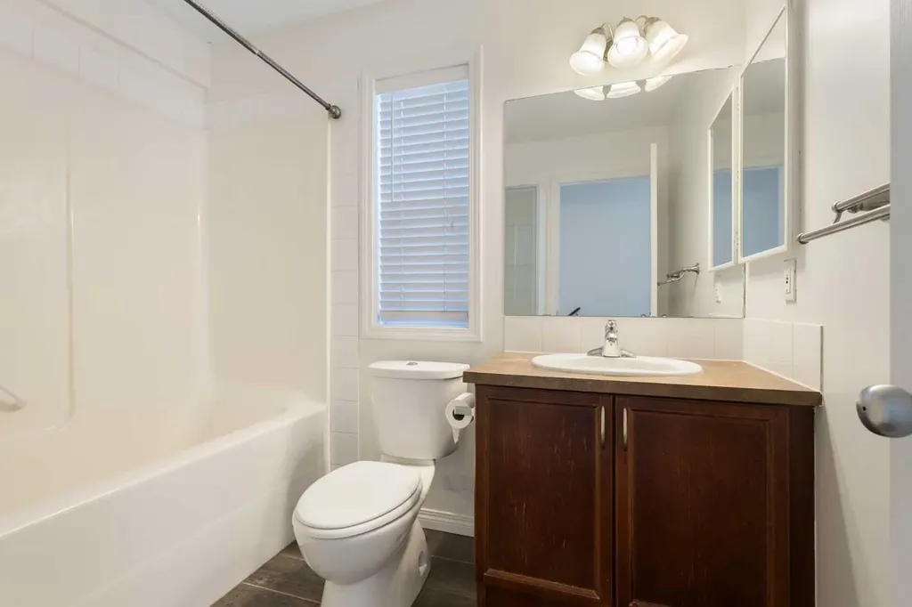 78 Cougar Plateau Way SW Calgary AB T3H 5S4