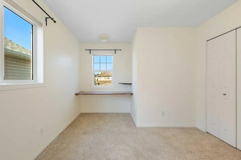 78 Cougar Plateau Way SW Calgary AB T3H 5S4