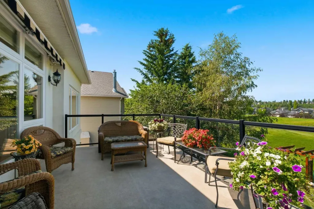 167 Valley Ridge Green NW Calgary AB T3B 5L6