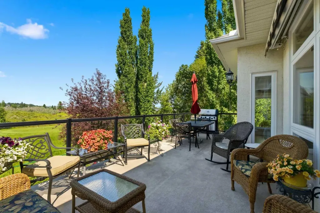 167 Valley Ridge Green NW Calgary AB T3B 5L6