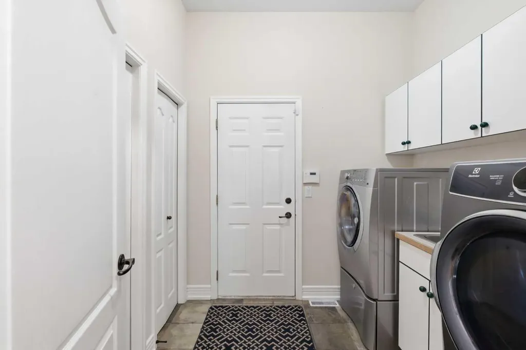 167 Valley Ridge Green NW Calgary AB T3B 5L6