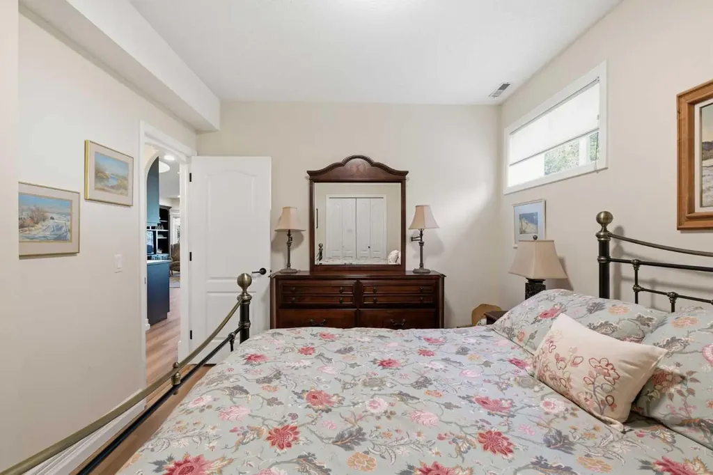 167 Valley Ridge Green NW Calgary AB T3B 5L6
