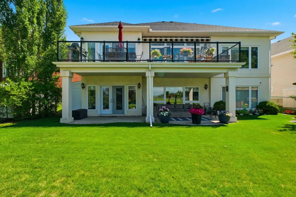 167 Valley Ridge Green NW Calgary AB T3B 5L6