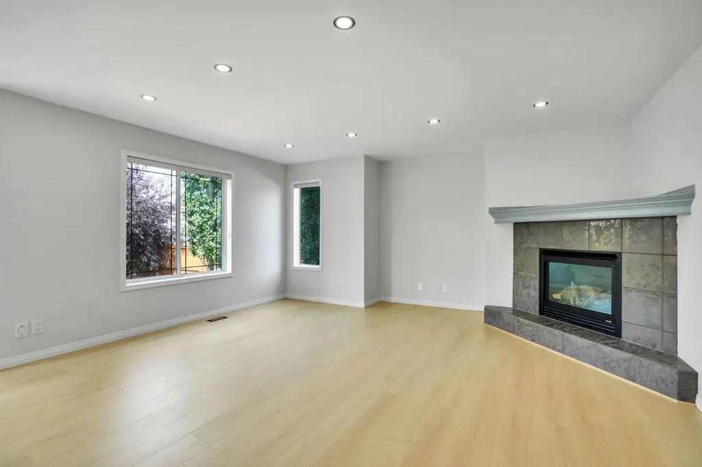 191 Cranwell Crescent SE Calgary AB T3M 1G1