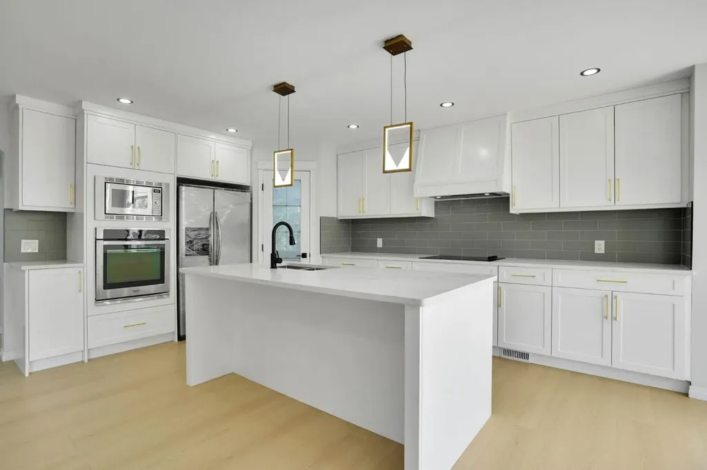 191 Cranwell Crescent SE Calgary AB T3M 1G1