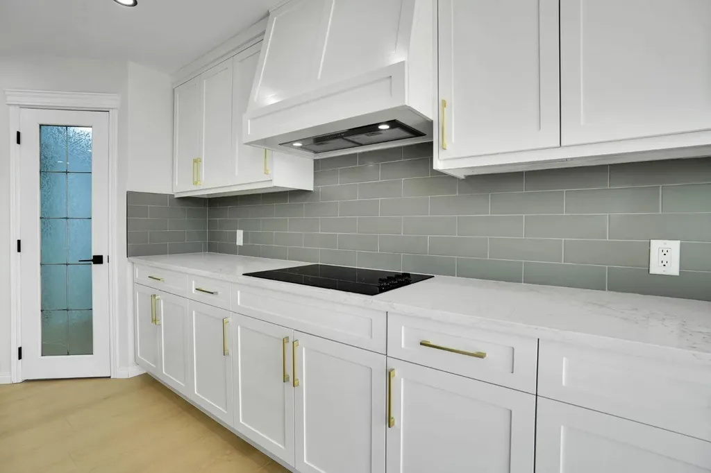 191 Cranwell Crescent SE Calgary AB T3M 1G1