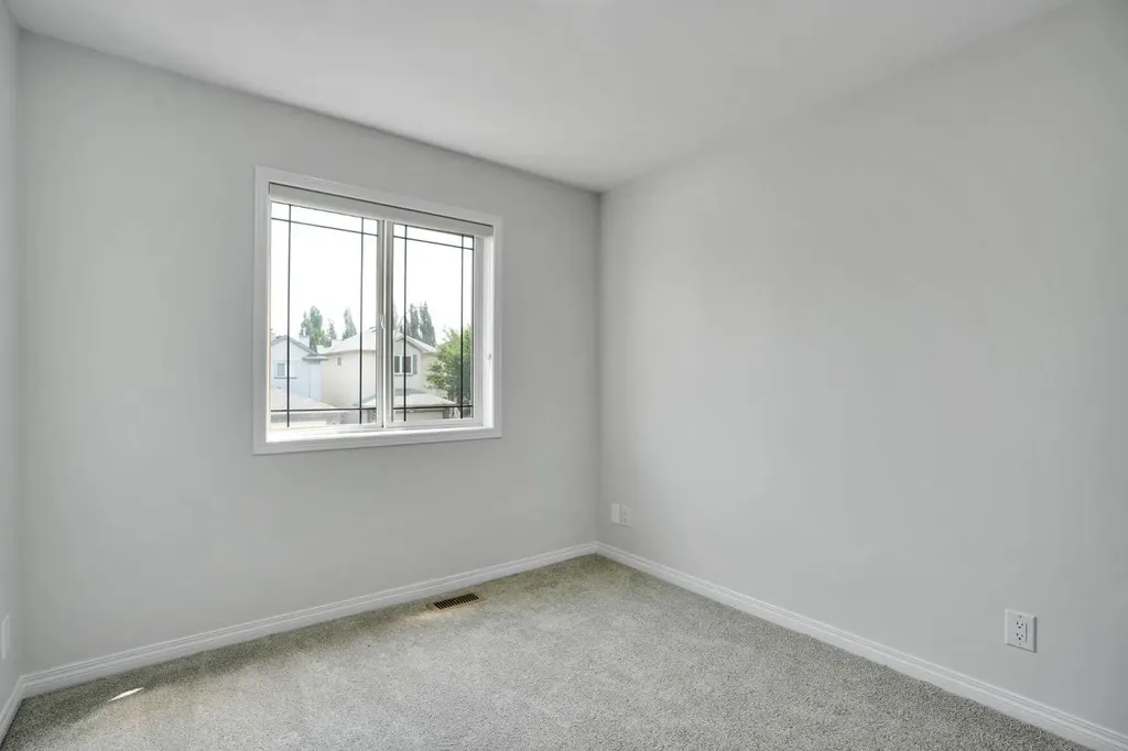 191 Cranwell Crescent SE Calgary AB T3M 1G1
