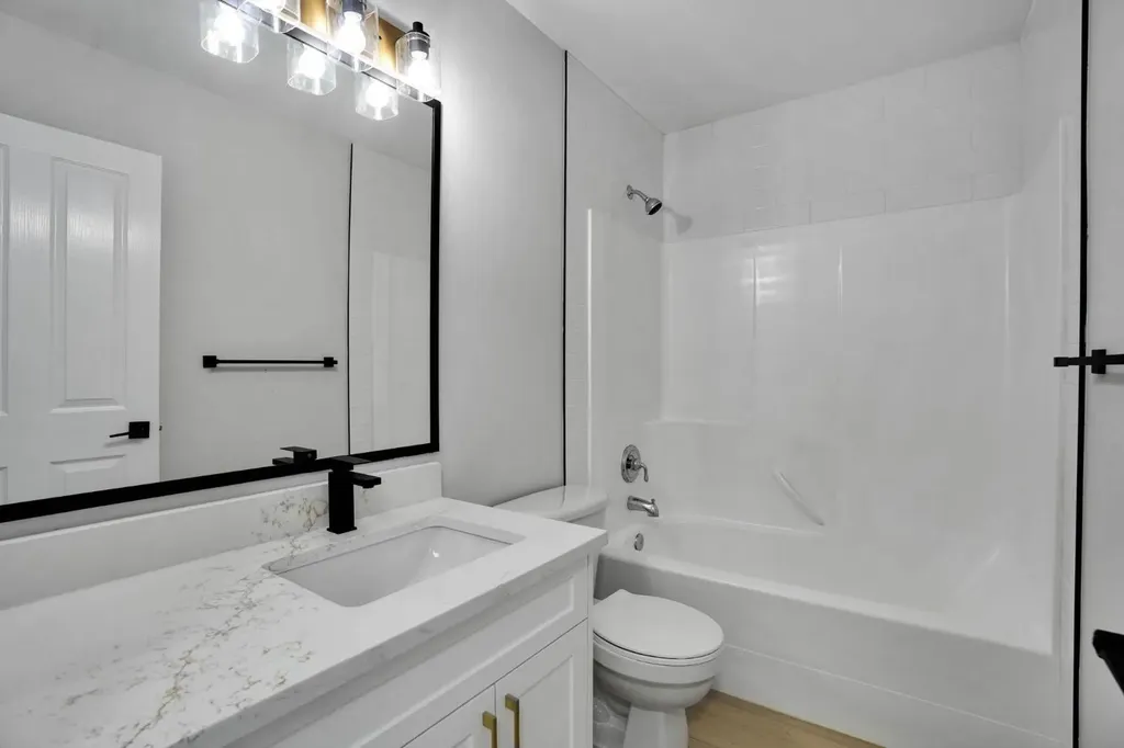 191 Cranwell Crescent SE Calgary AB T3M 1G1