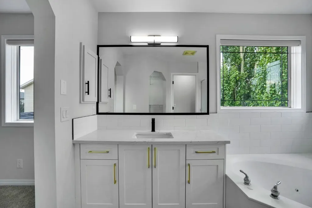 191 Cranwell Crescent SE Calgary AB T3M 1G1