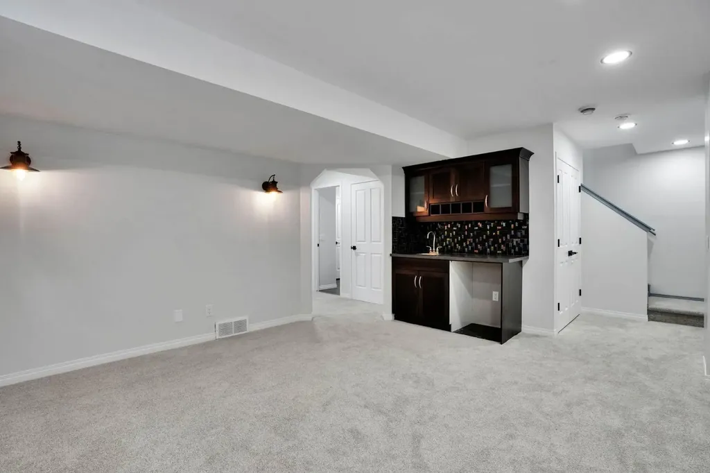 191 Cranwell Crescent SE Calgary AB T3M 1G1