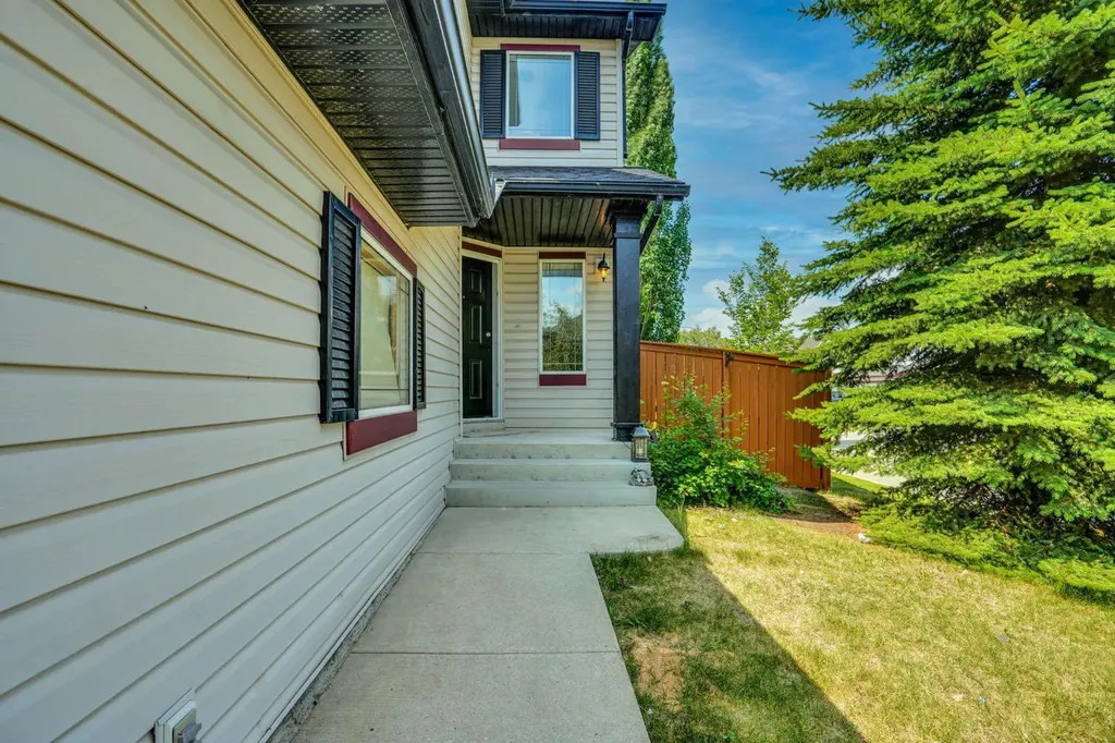 191 Cranwell Crescent SE Calgary AB T3M 1G1