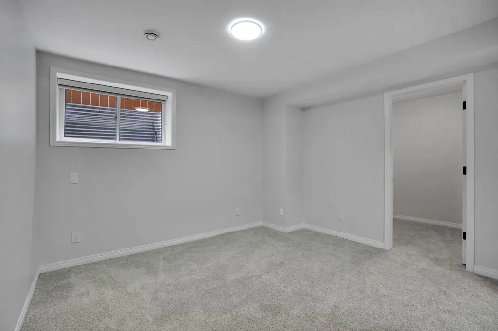 191 Cranwell Crescent SE Calgary AB T3M 1G1