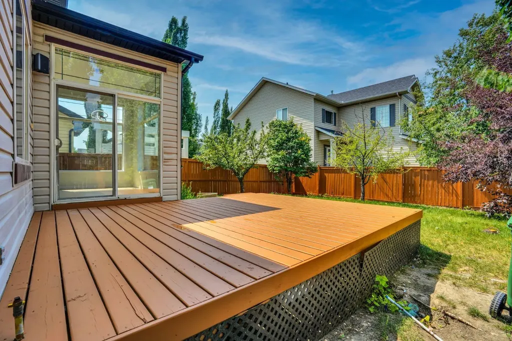 191 Cranwell Crescent SE Calgary AB T3M 1G1