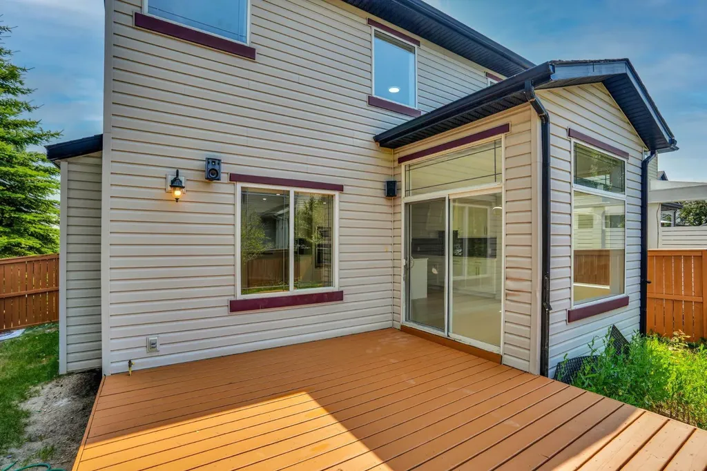 191 Cranwell Crescent SE Calgary AB T3M 1G1
