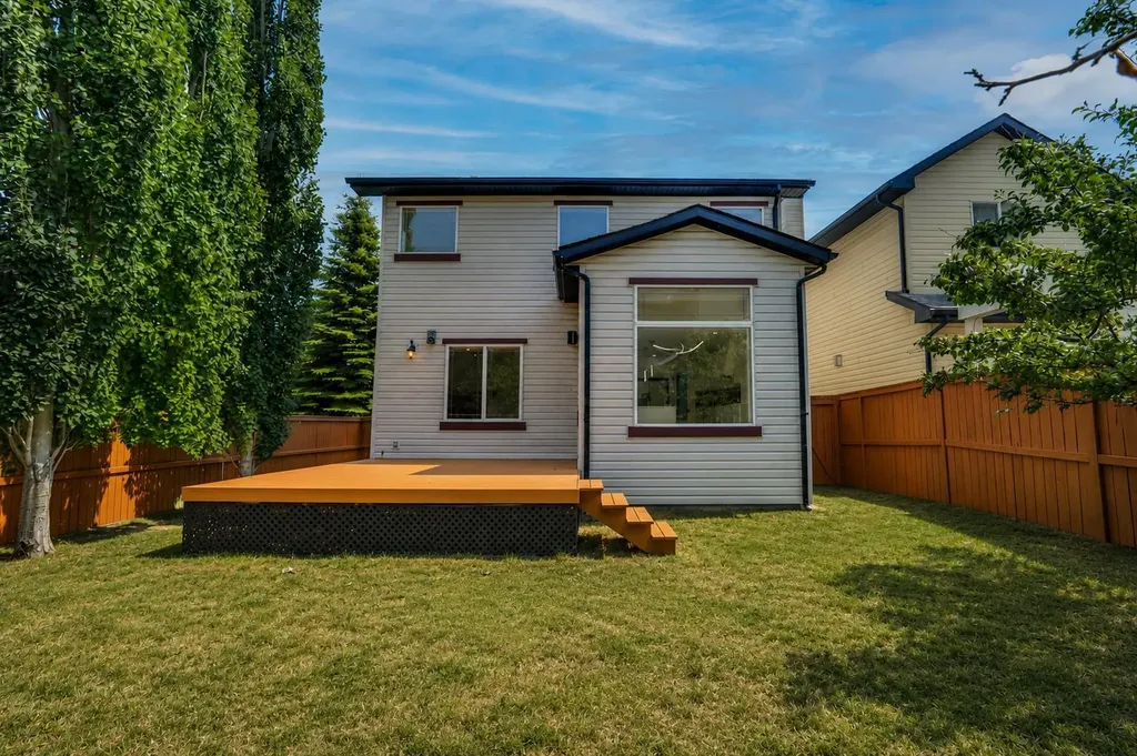 191 Cranwell Crescent SE Calgary AB T3M 1G1