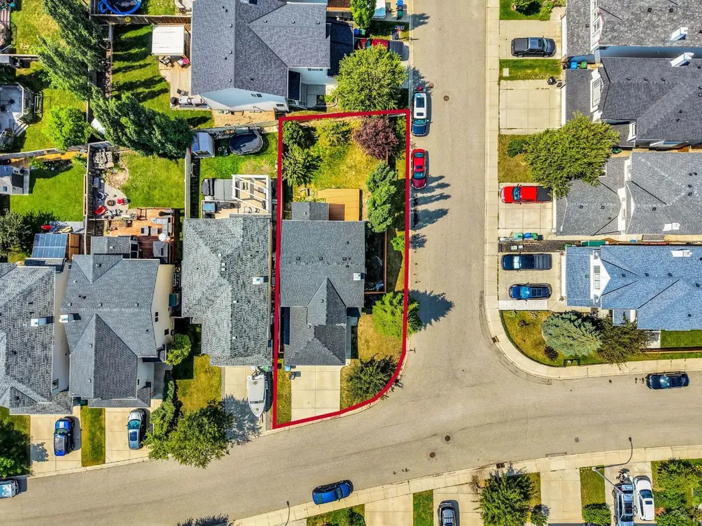 191 Cranwell Crescent SE Calgary AB T3M 1G1