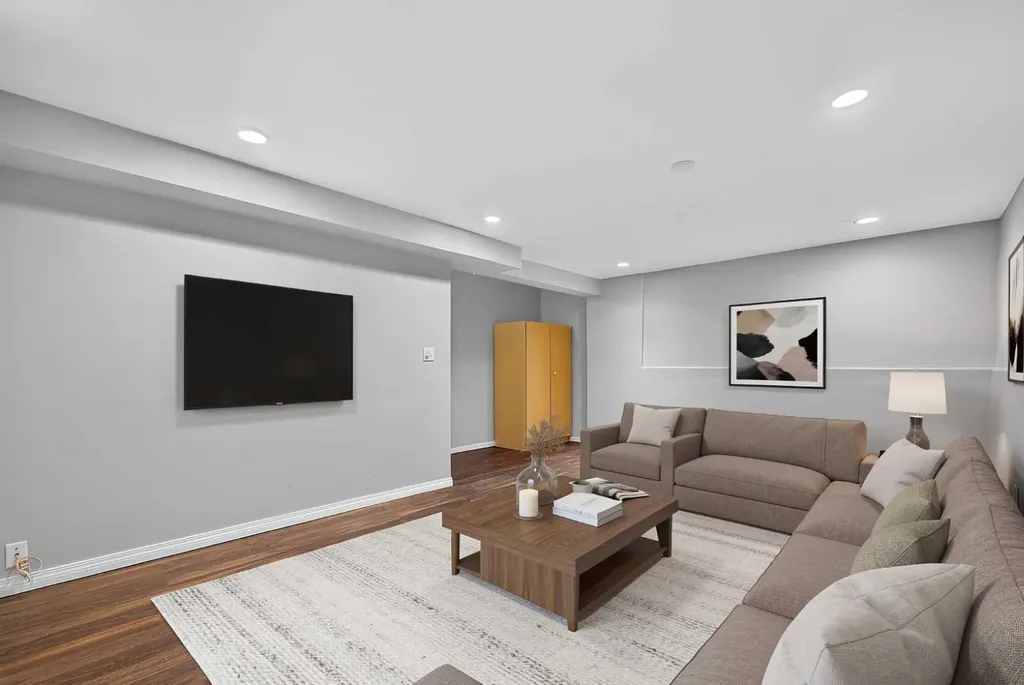 14736 Deerfield Drive SE Calgary AB T2J 5Y1