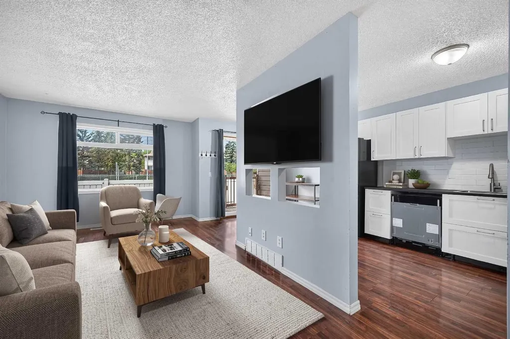 14736 Deerfield Drive SE Calgary AB T2J 5Y1