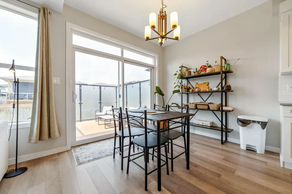 489 Devonia Way W Lethbridge AB T1J 5J6