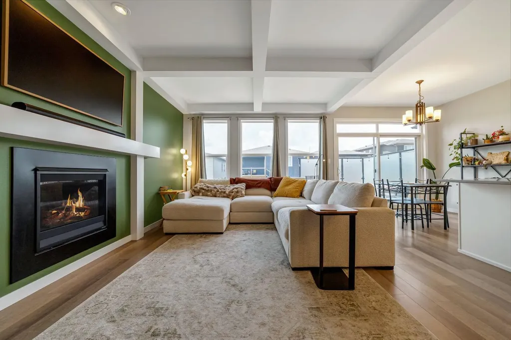 489 Devonia Way W Lethbridge AB T1J 5J6