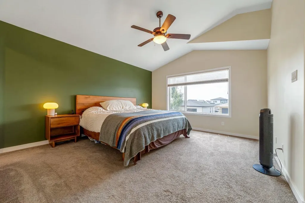 489 Devonia Way W Lethbridge AB T1J 5J6