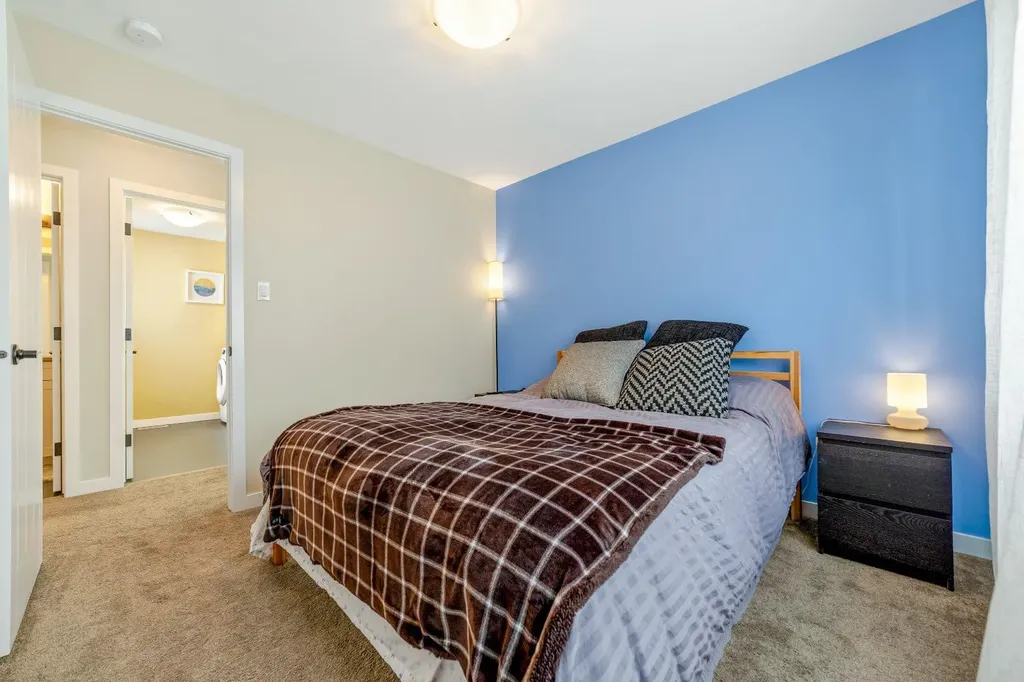 489 Devonia Way W Lethbridge AB T1J 5J6
