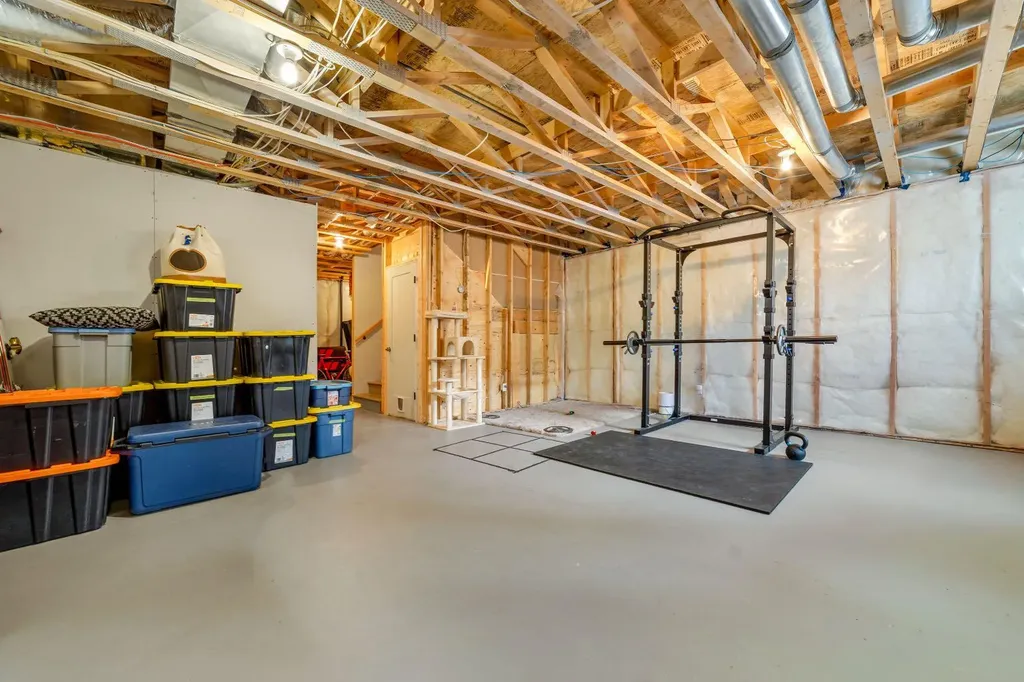 489 Devonia Way W Lethbridge AB T1J 5J6