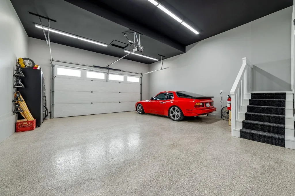 489 Devonia Way W Lethbridge AB T1J 5J6