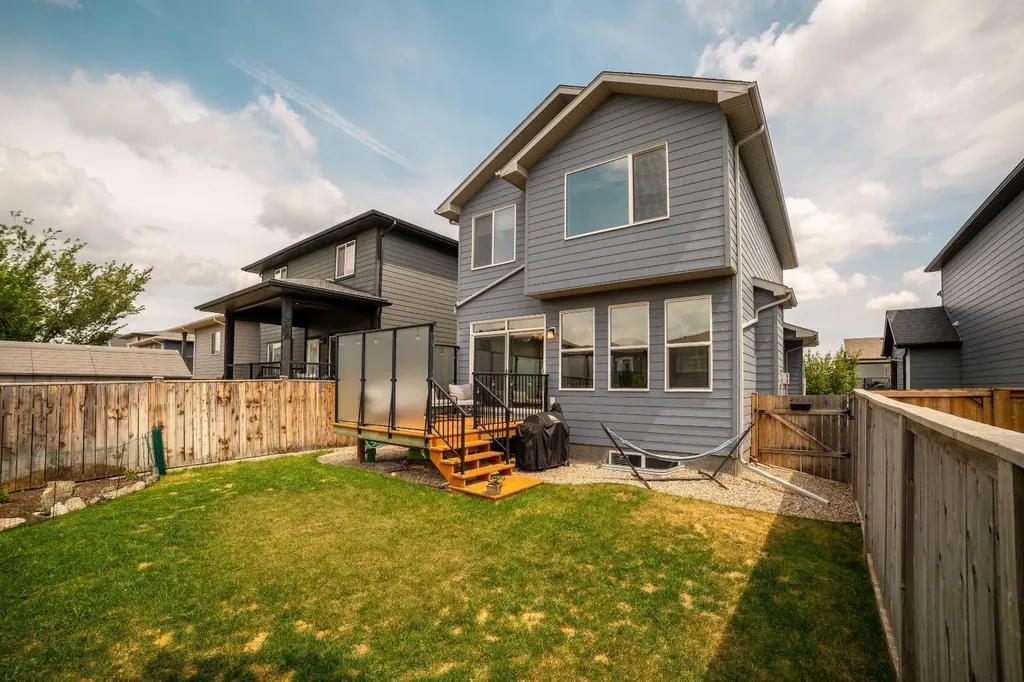 489 Devonia Way W Lethbridge AB T1J 5J6