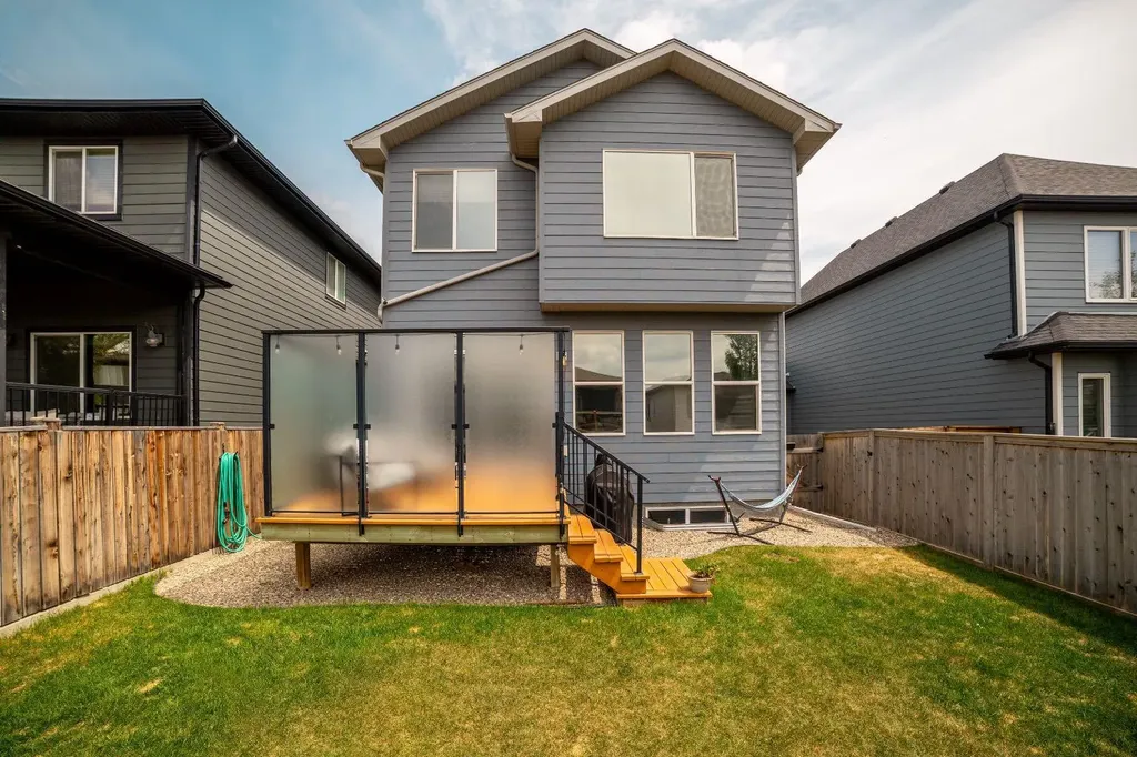 489 Devonia Way W Lethbridge AB T1J 5J6