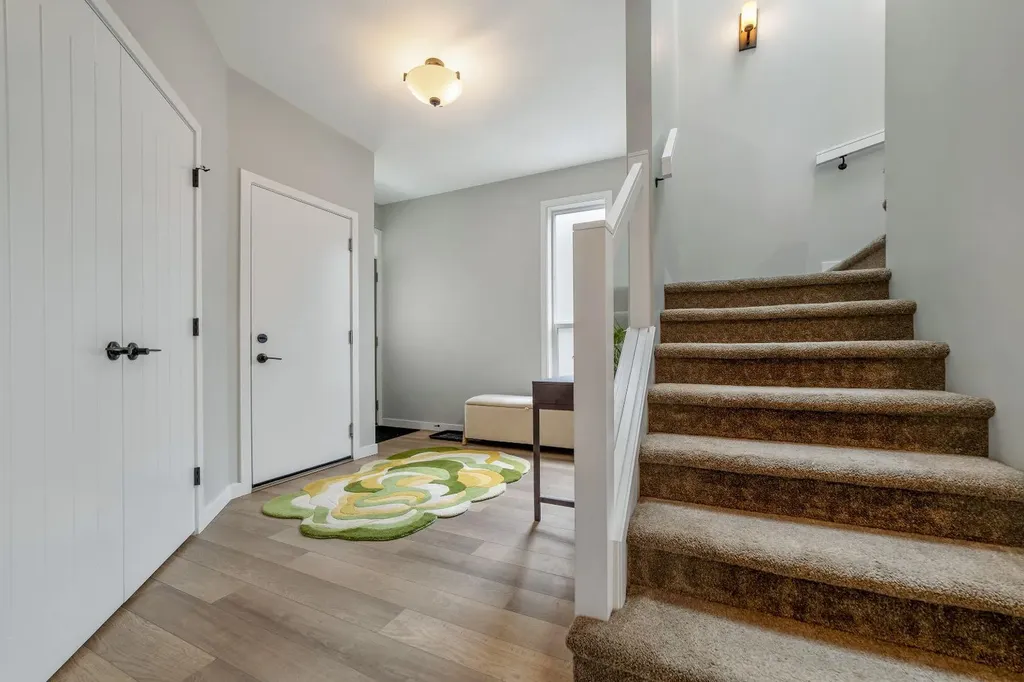 489 Devonia Way W Lethbridge AB T1J 5J6