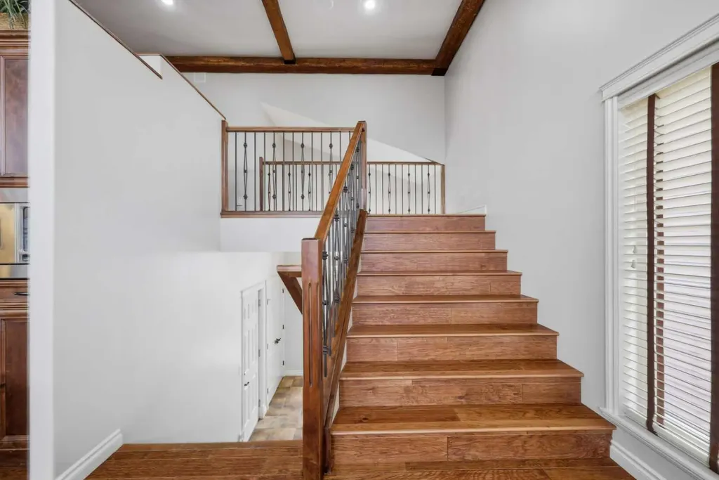 95 Regatta Way Sylvan Lake AB T4S0C9