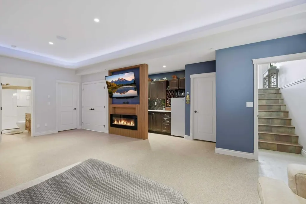 95 Regatta Way Sylvan Lake AB T4S0C9