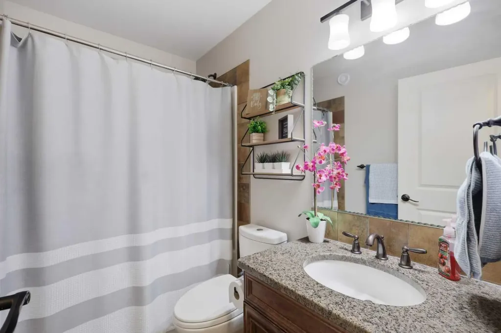 95 Regatta Way Sylvan Lake AB T4S0C9