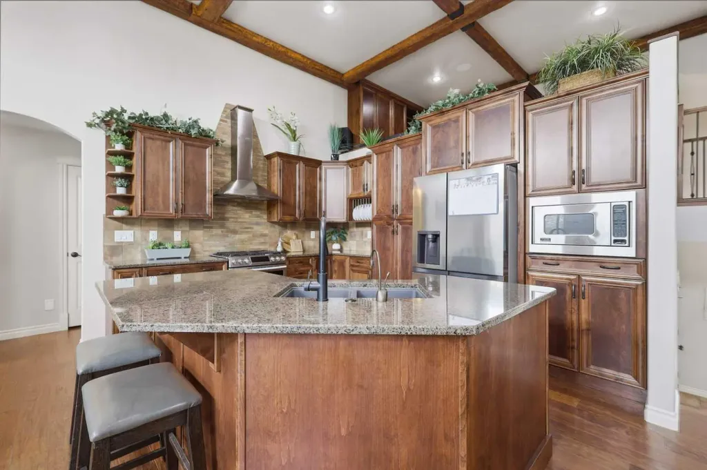 95 Regatta Way Sylvan Lake AB T4S0C9