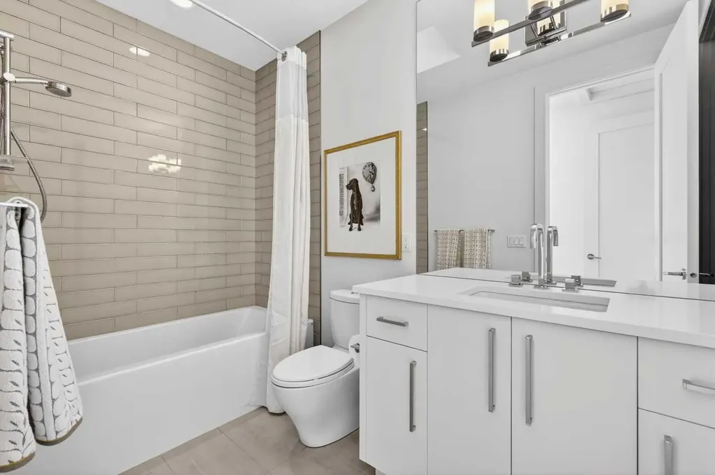 3936 1a Street SW Calgary AB T2S 1R7