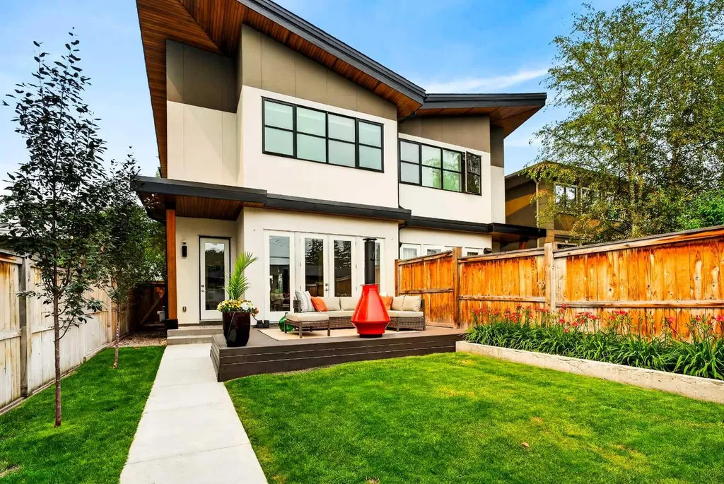 3936 1a Street SW Calgary AB T2S 1R7