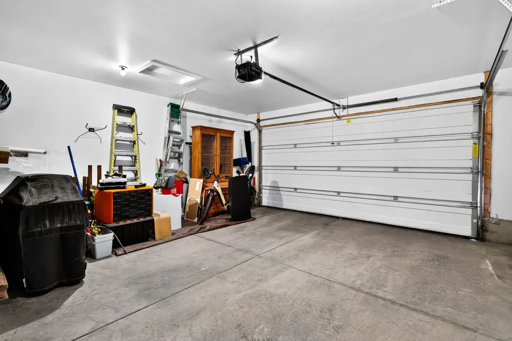 3936 1a Street SW Calgary AB T2S 1R7