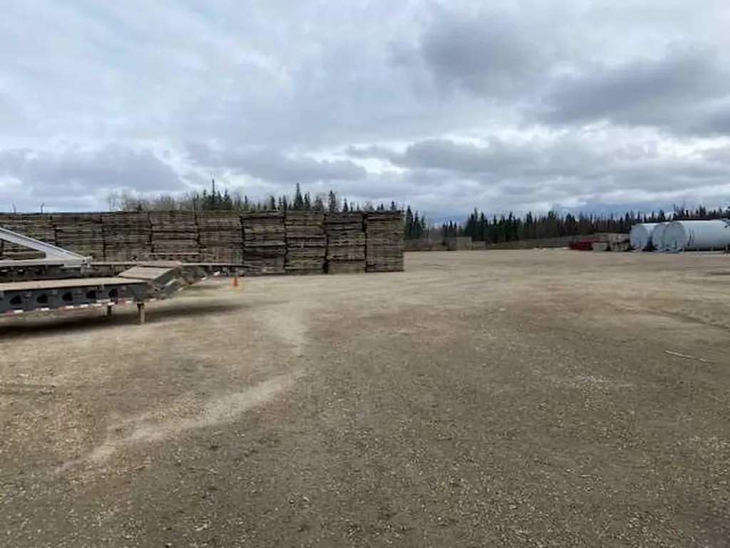 2988 37 Avenue Whitecourt AB T7S 1N9