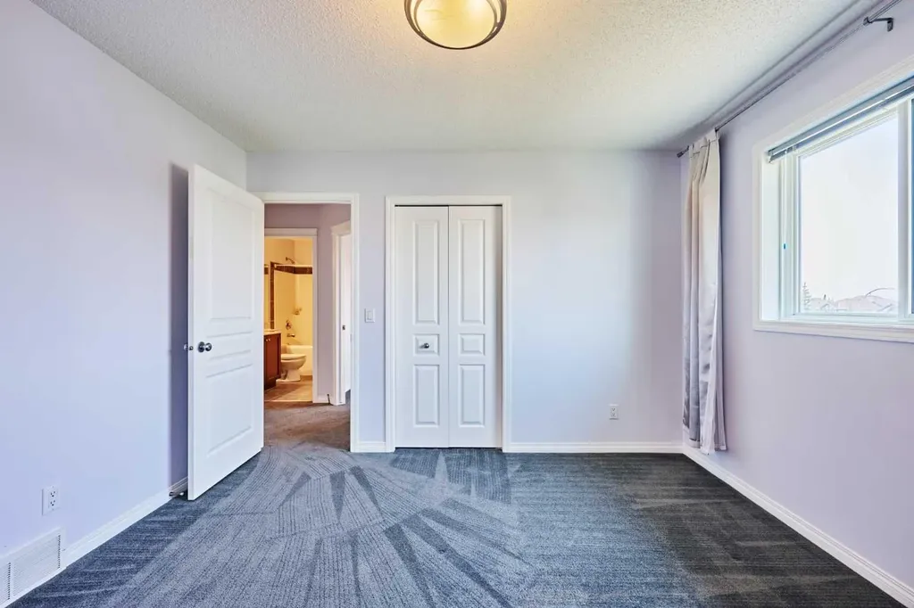 153 Royal Birch Bay NW Calgary AB T3G5X6