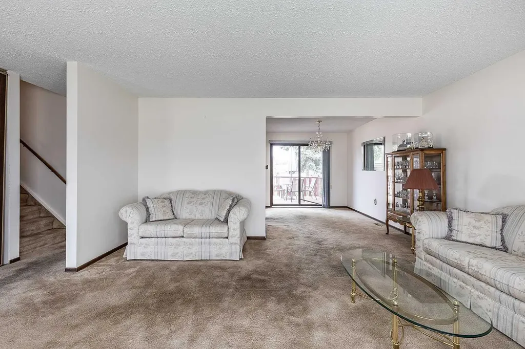 189 Hull Crescent NE Medicine Hat AB T1C 1C9