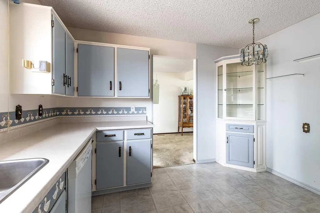 189 Hull Crescent NE Medicine Hat AB T1C 1C9