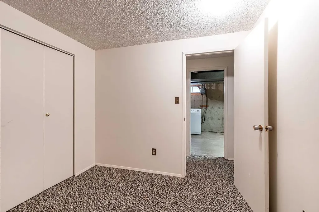 189 Hull Crescent NE Medicine Hat AB T1C 1C9