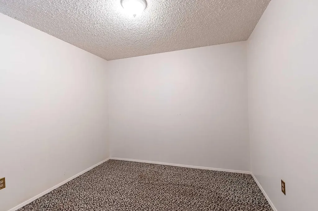 189 Hull Crescent NE Medicine Hat AB T1C 1C9
