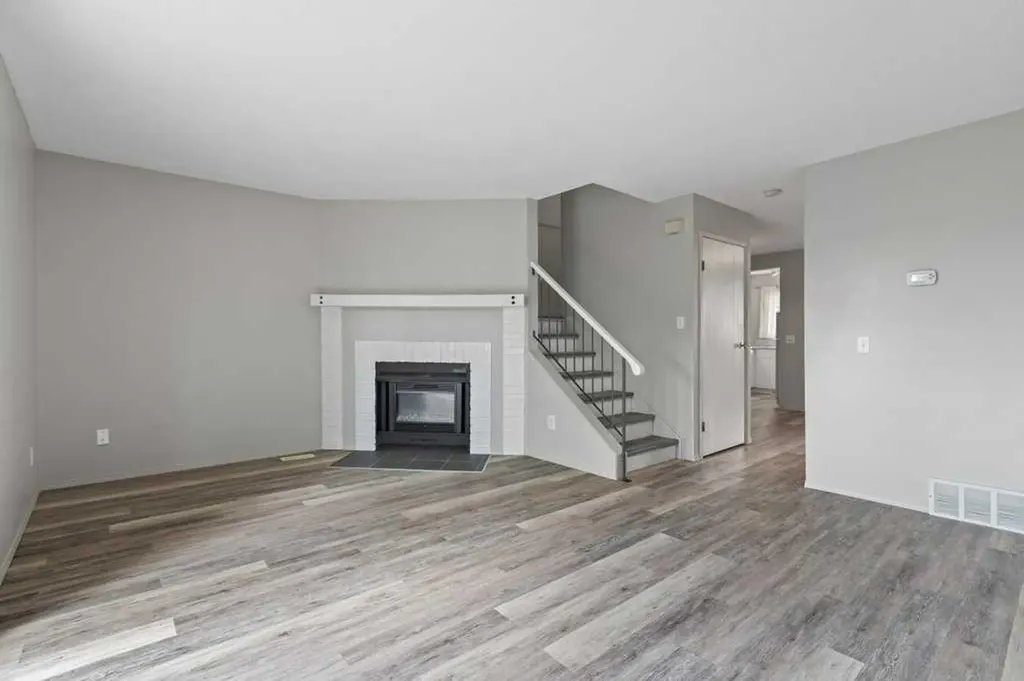 7172 Coach Hill Road SW Calgary AB T3H 1C8