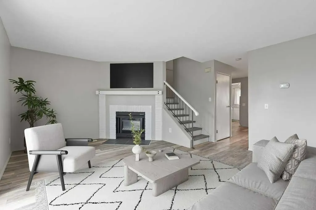 7172 Coach Hill Road SW Calgary AB T3H 1C8
