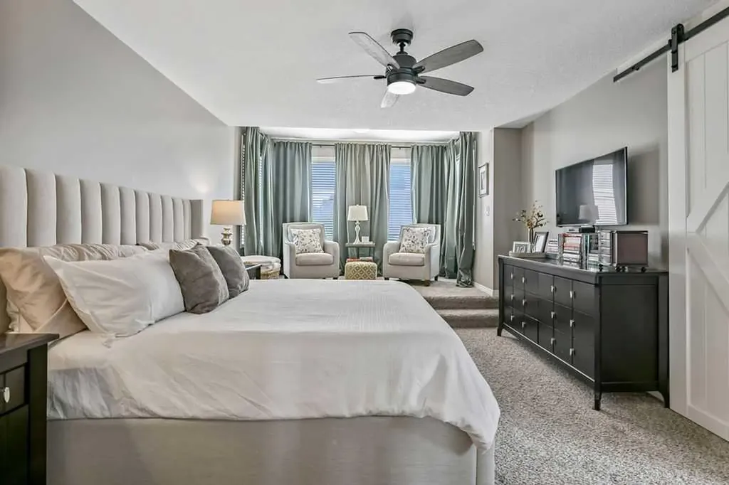 9 Sheep River Heath Okotoks AB T1S 1T7